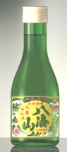 八海山の原酒で仕込んだ梅酒は、淡麗辛口を頑なに貫き通す八海醸造株式会社ならではの梅酒。八海山,八海山梅酒,八海山の原酒で仕込んだうめ酒,八海山うめ酒